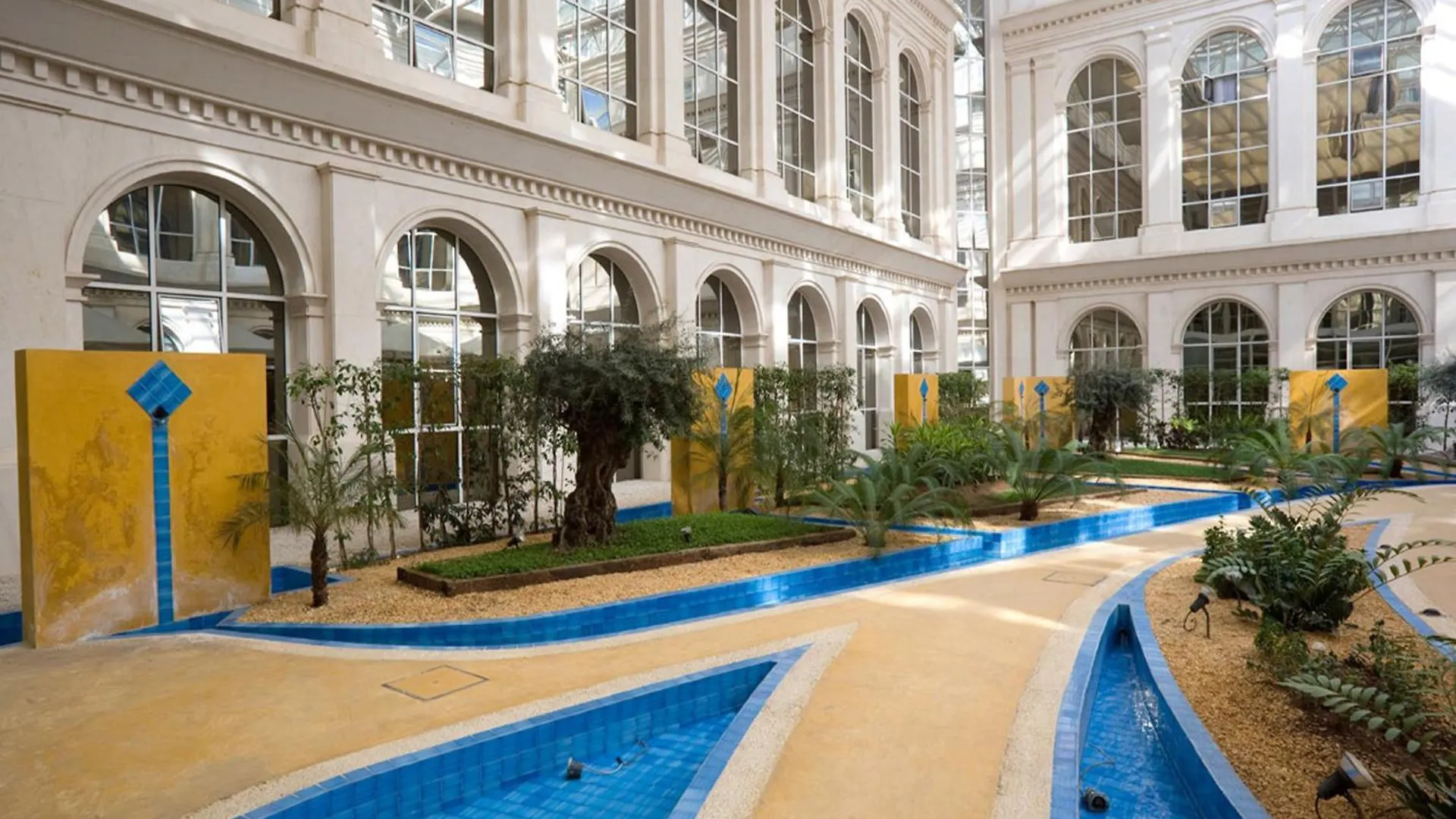 Silken Al-Andalus Palace Seville 4*,